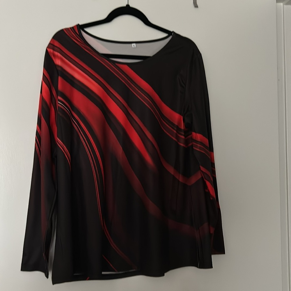 Women’s Black and Red Tunic